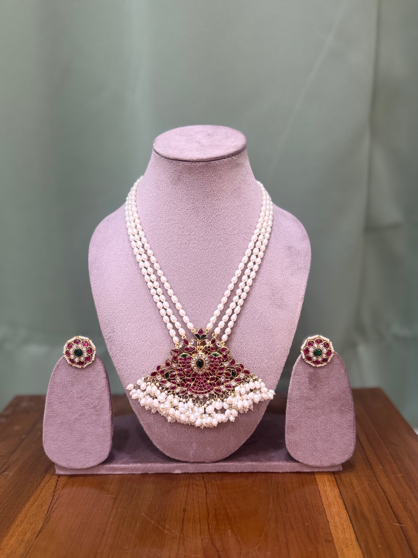 Triangle Pendant Intricate Set