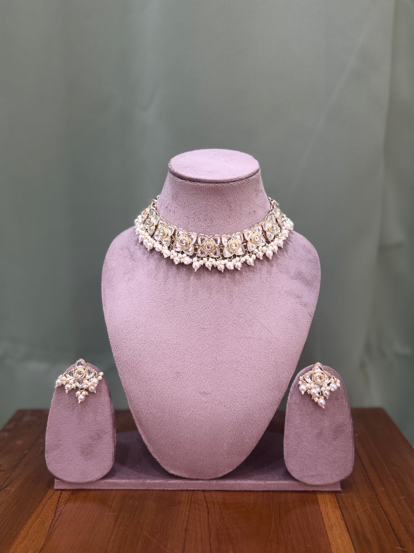 Floral Choker Set