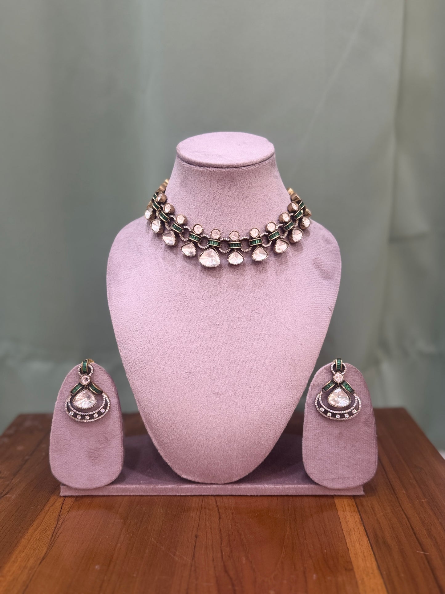 Green Stone Choker Set